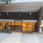 Dominique Cartagena, Beautiful 2 Bedroom Apartment