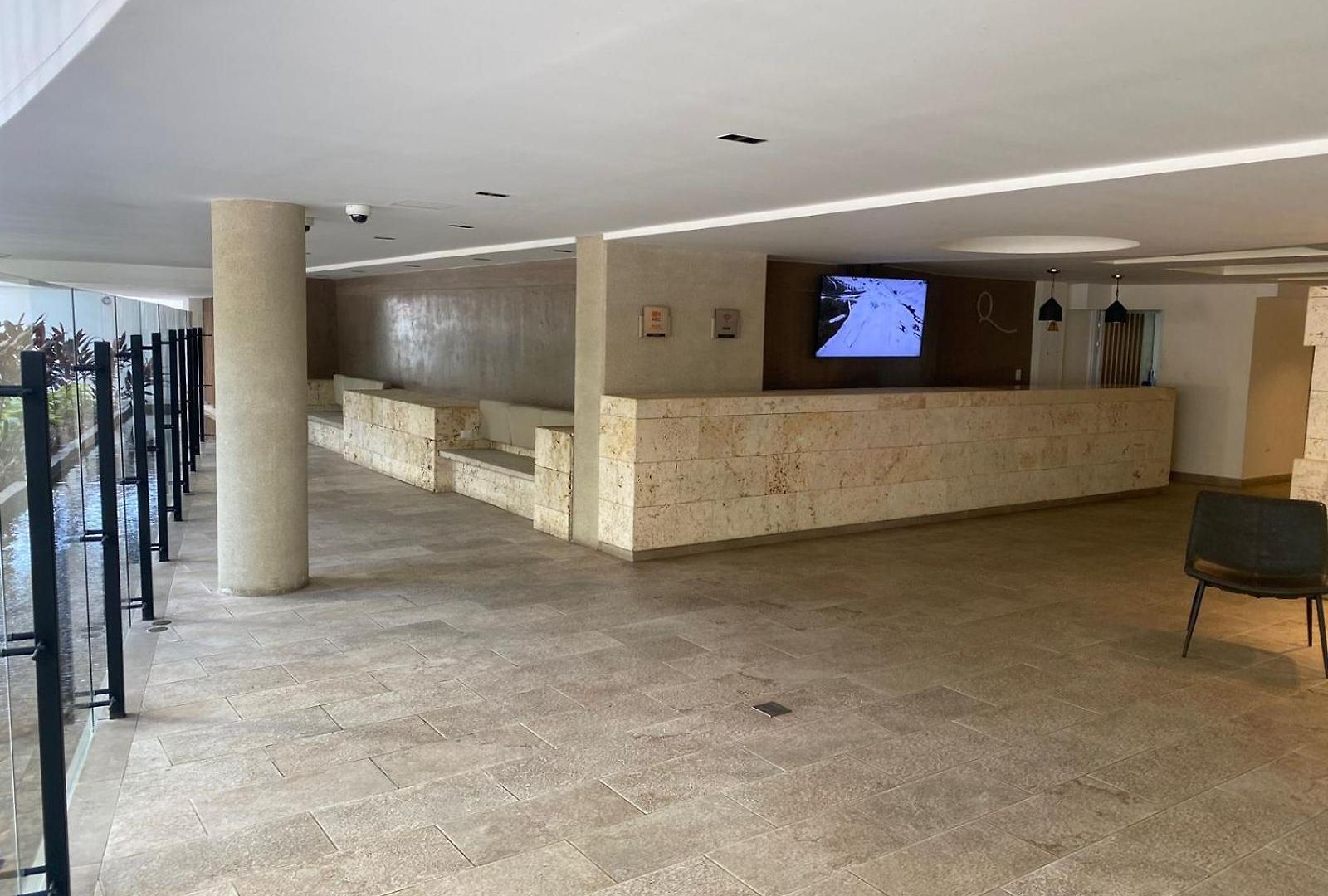 Dominique Cartagena, Beautiful 2 Bedroom Cartagena