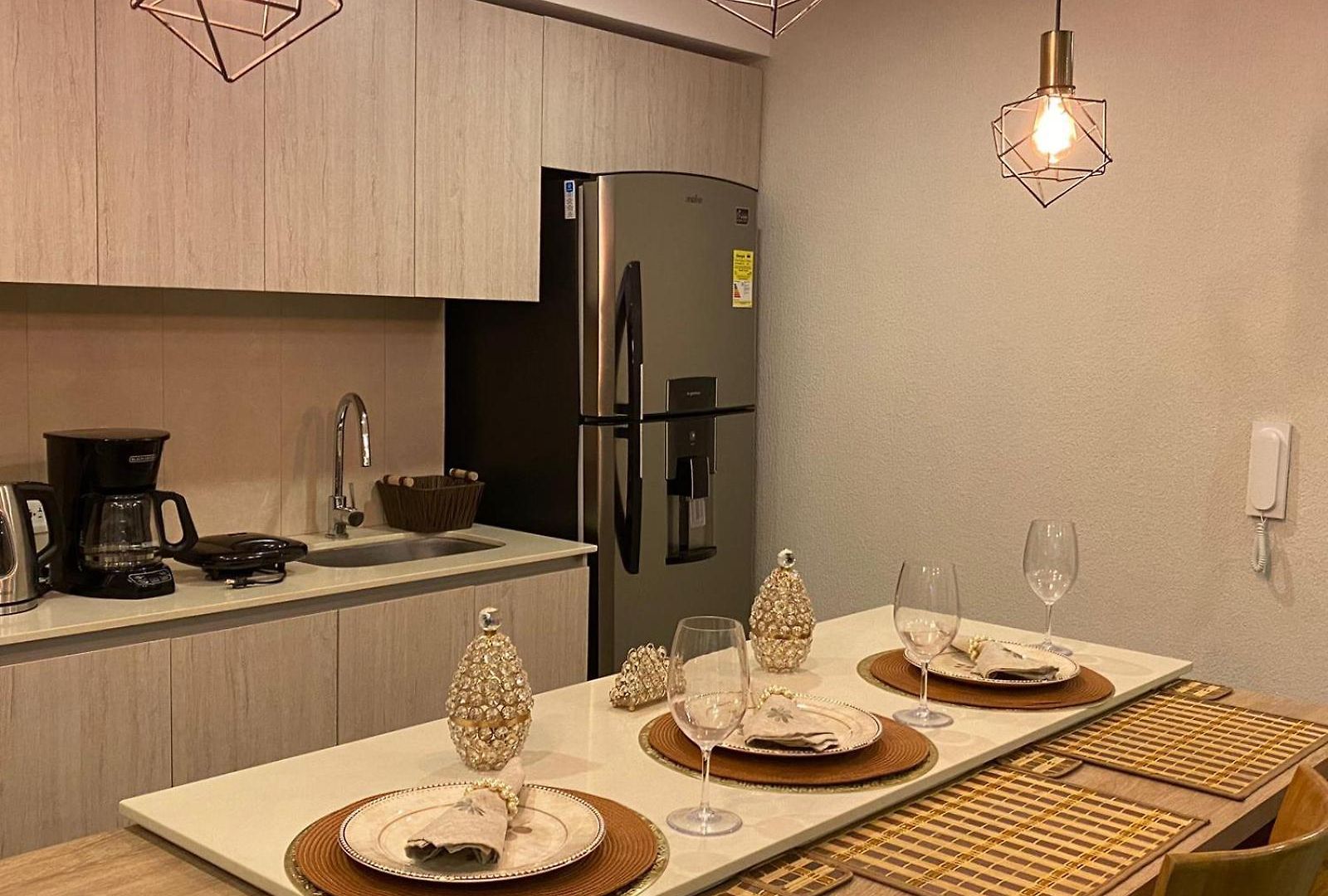 Dominique Cartagena, Beautiful 2 Bedroom Apartamento Cartagena