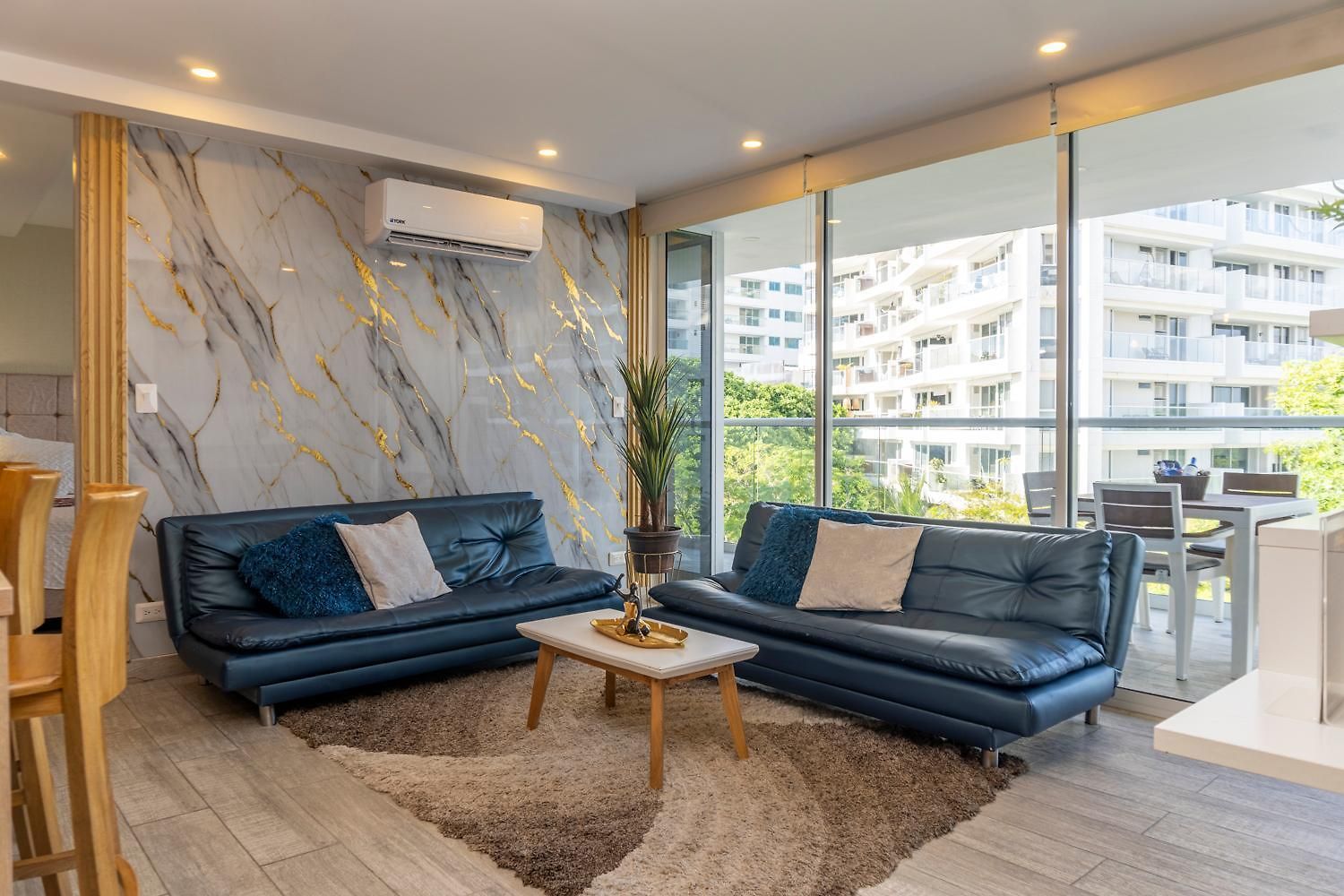 Dominique Cartagena, Beautiful 2 Bedroom Apartamento