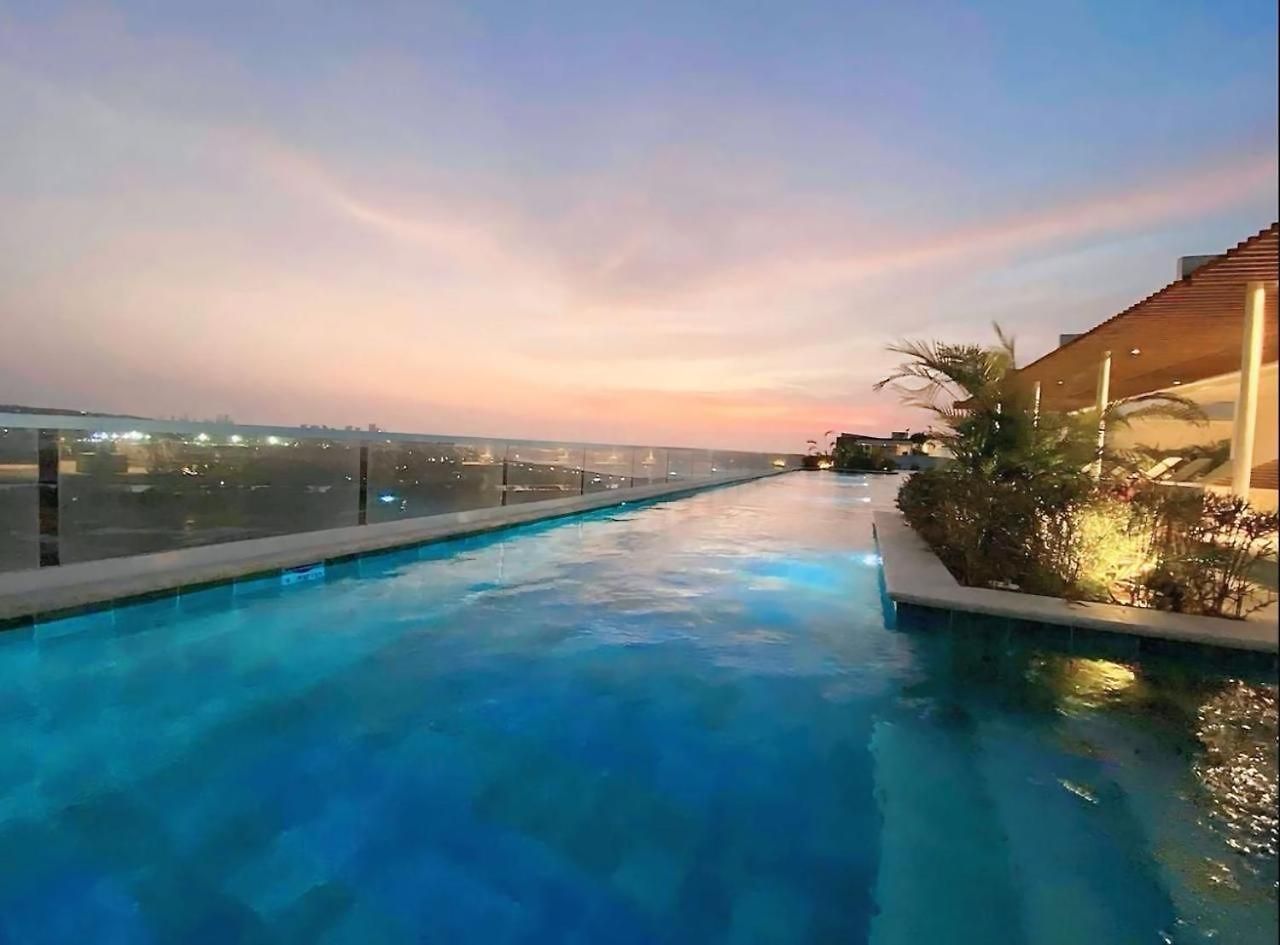 Dominique Cartagena, Beautiful 2 Bedroom Apartamento Cartagena