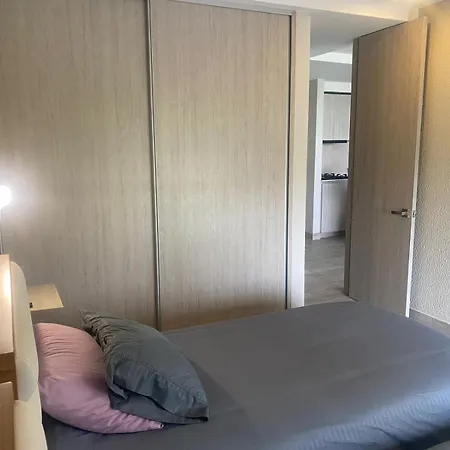 Dominique Cartagena, Beautiful 2 Bedroom Apartamento *